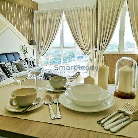 Residences At Daya By Sr Home Johor Bahru Exteriör bild