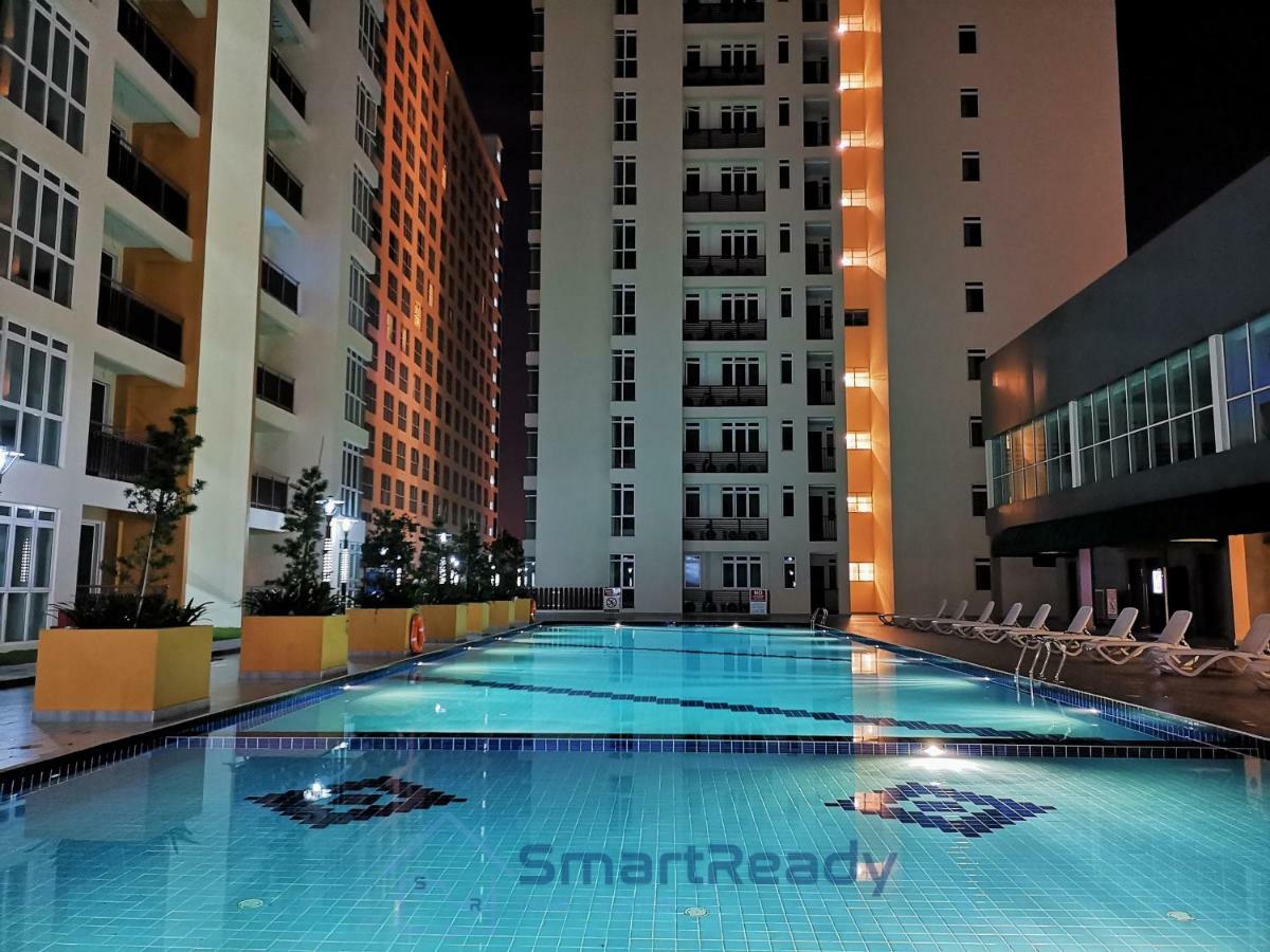 Residences At Daya By Sr Home Johor Bahru Exteriör bild