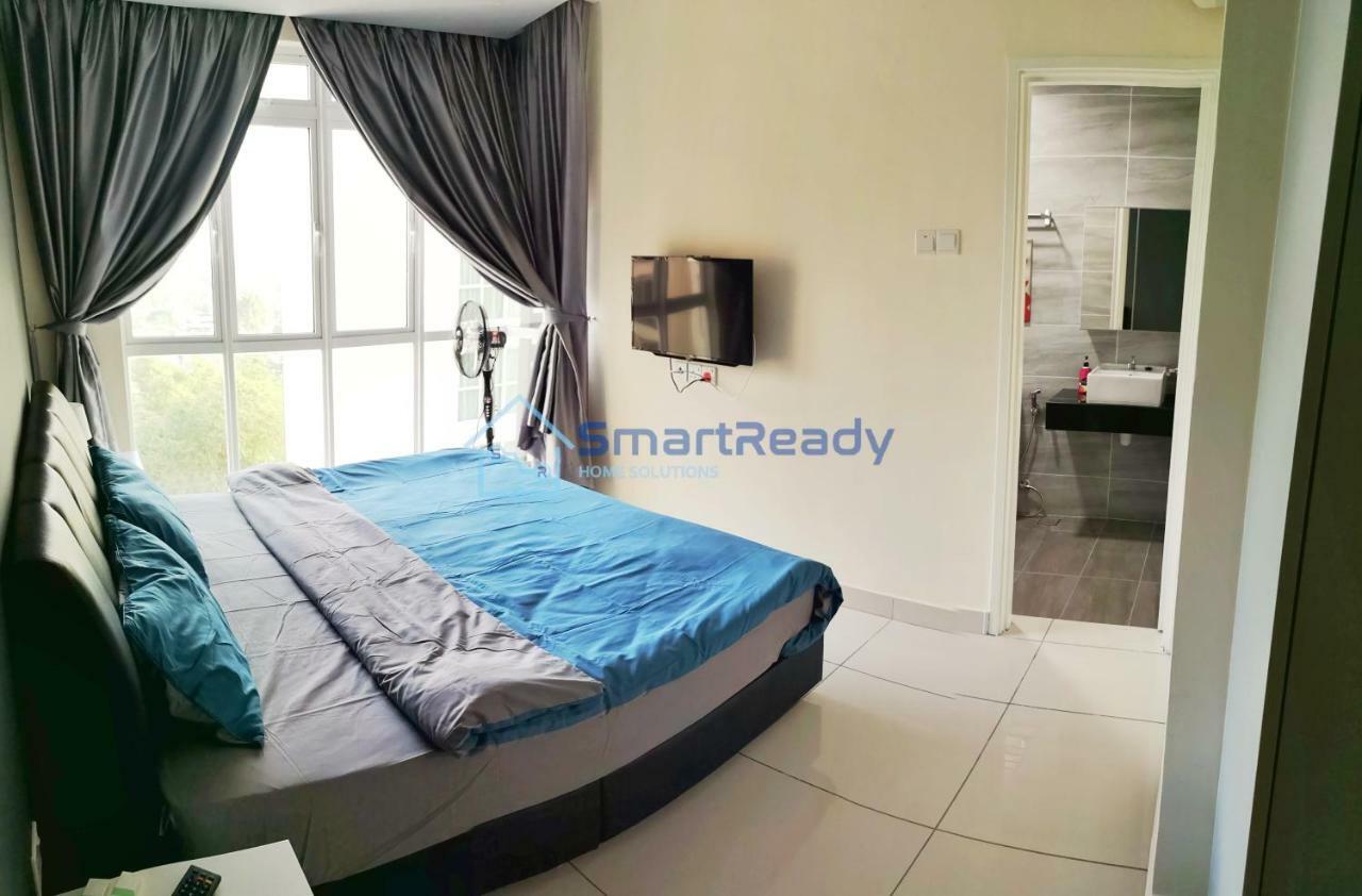 Residences At Daya By Sr Home Johor Bahru Exteriör bild